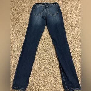 Dark wash skinny jeans - stretchy and comfortable #jeans